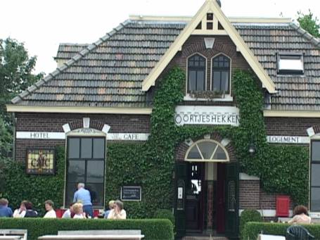 Ooijpolder NL : Erlecomsedam, Oortjeshekken Hotel, Gasthaus und Wohnzimmercafe